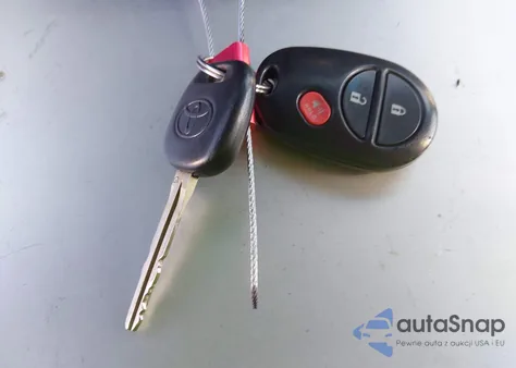 2015 Toyota Tacoma Base V6 из США, поврежденный, VIN 3TMLU4EN4FM185236